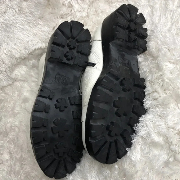 TOSCA BLU White Leather Combat/Moto Boots - Picture 6 of 9